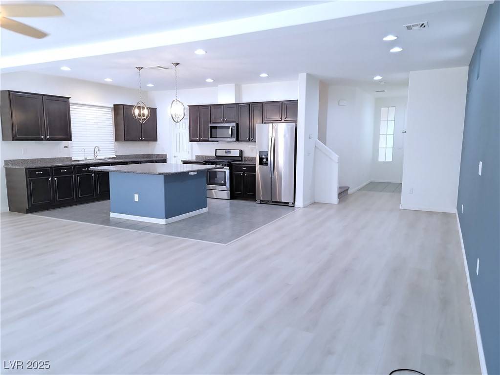Las Vegas, NV 89141,9773 Lone Canary CT