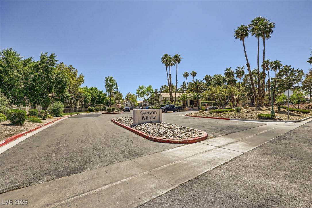 Las Vegas, NV 89120,5241 Caspian Springs DR #203