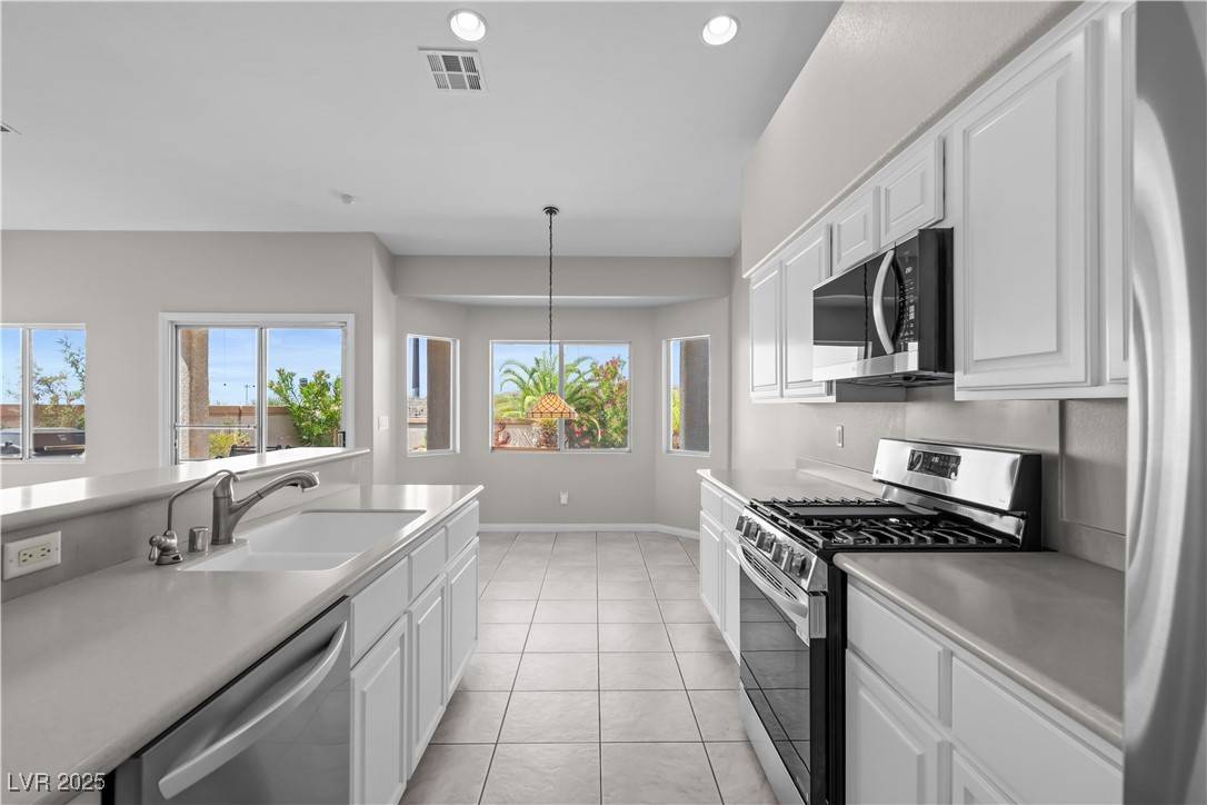 Henderson, NV 89052,2158 Shubert AVE