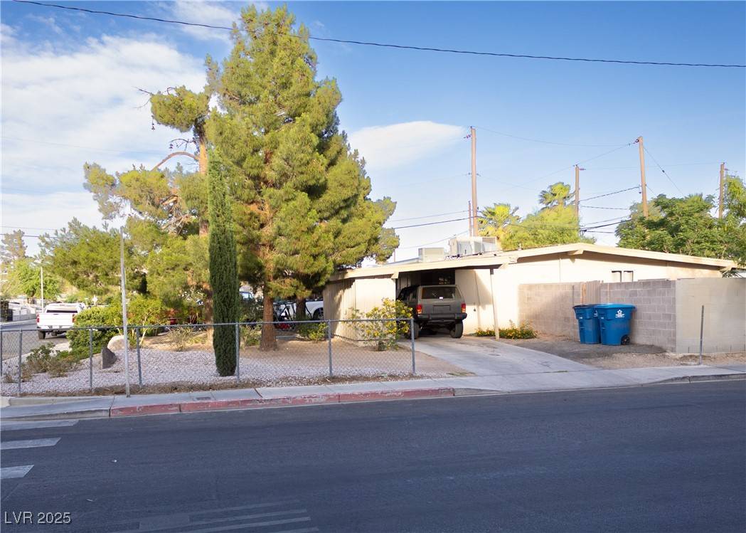 Las Vegas, NV 89101,2001 E McWilliams AVE