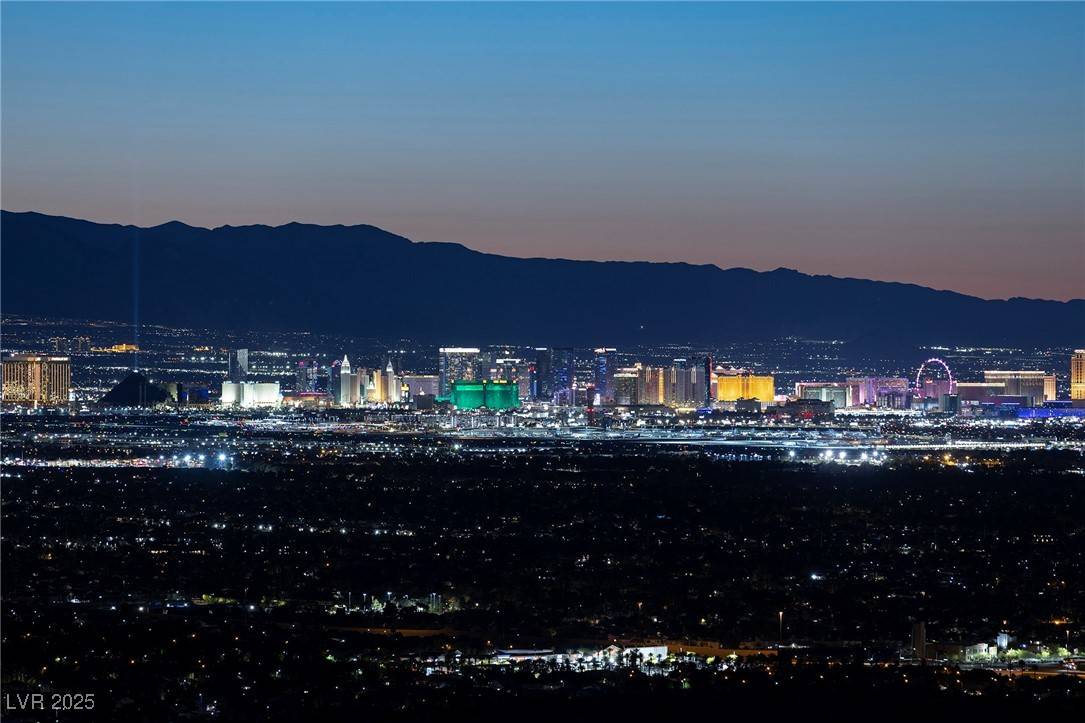 Henderson, NV 89012,567 Rock Peak DR