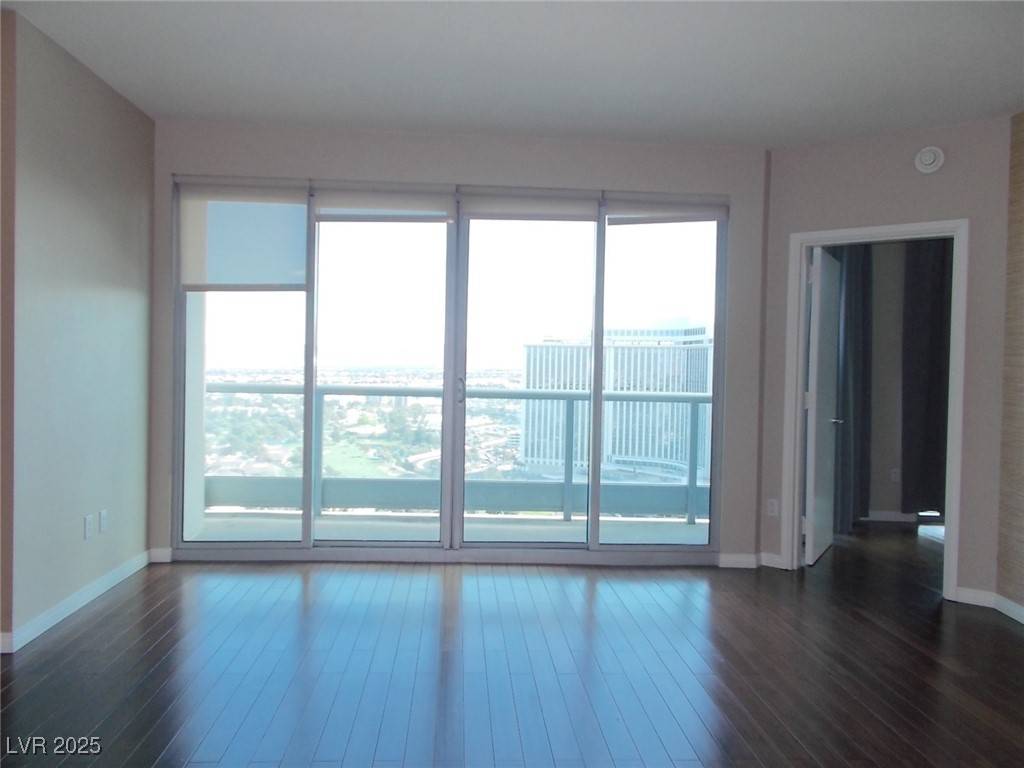 Las Vegas, NV 89109,322 Karen AVE #2606