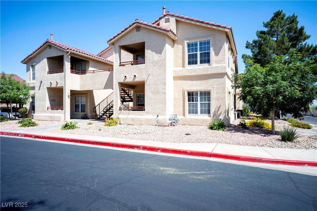 Henderson, NV 89015,520 Arrowhead TRL #1322