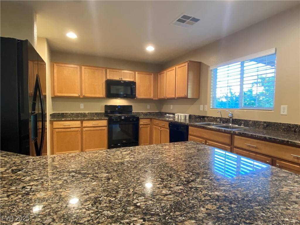 Henderson, NV 89002,976 Harbor AVE