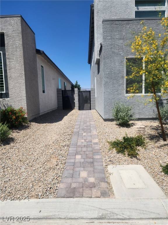 Las Vegas, NV 89166,10021 Locking Biner AVE
