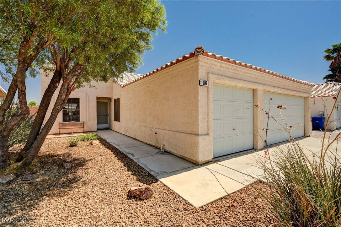 North Las Vegas, NV 89031,1902 Panther PL
