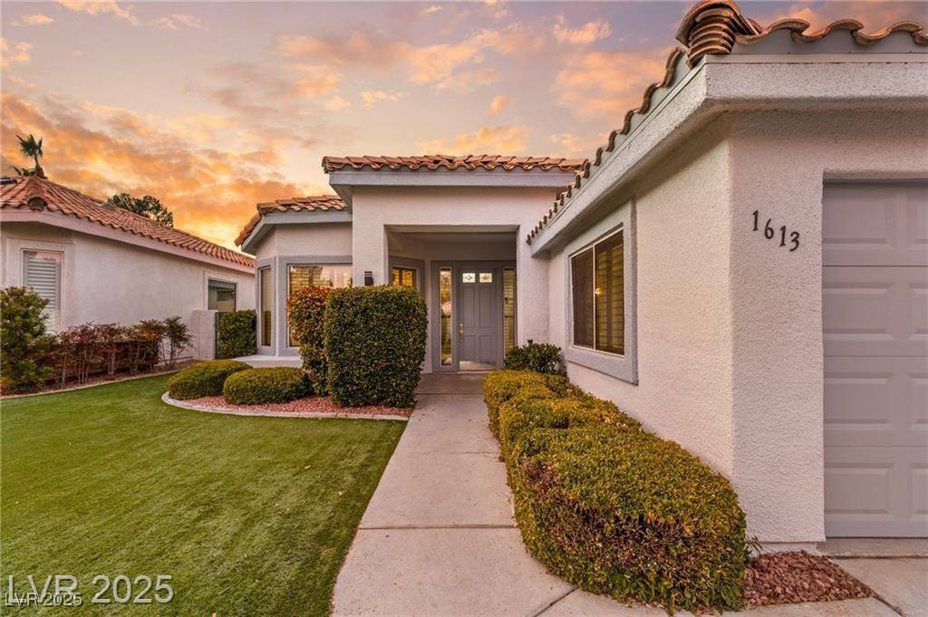 Las Vegas, NV 89117,1613 Shadow Rock DR