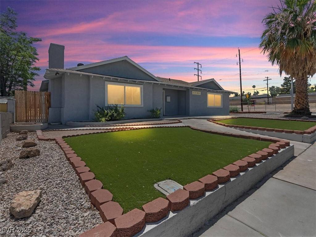 Las Vegas, NV 89104,1700 E Oakey BLVD