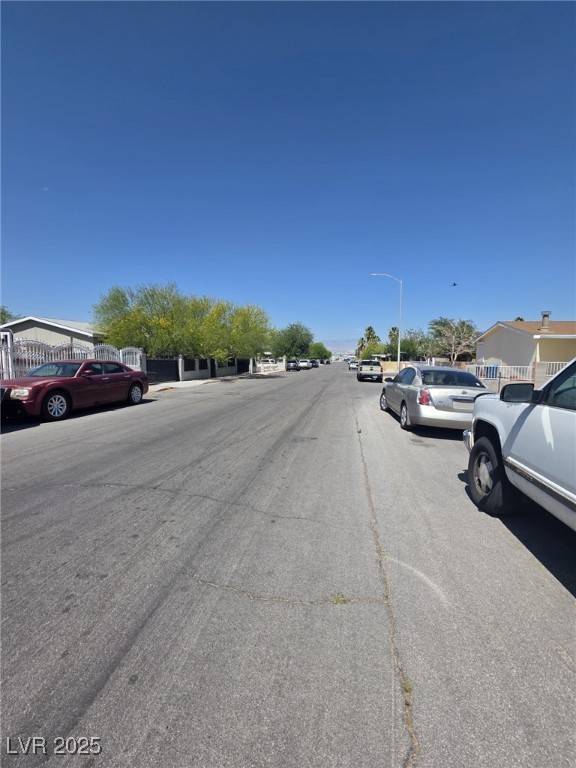 Las Vegas, NV 89156,6106 Castlemont AVE