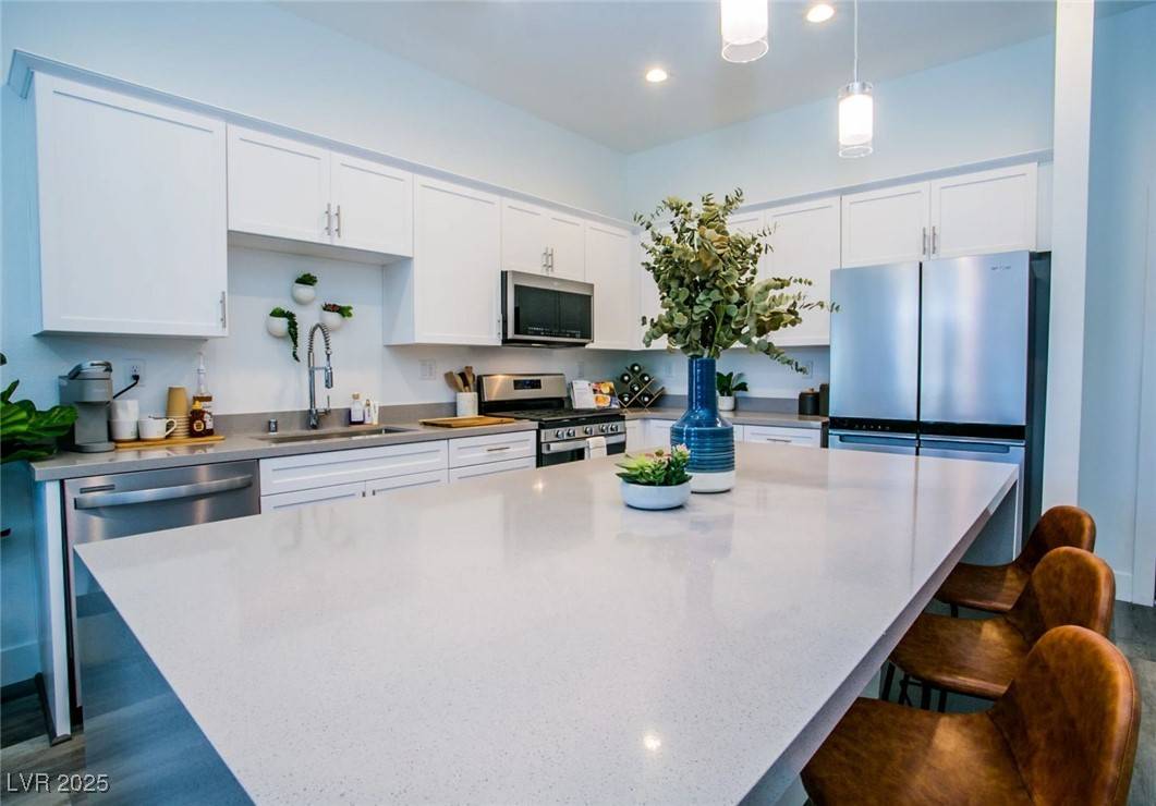 Las Vegas, NV 89147,10148 Delighted Sky WAY