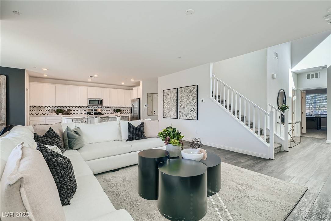 Las Vegas, NV 89143,9576 Archer Peak CT
