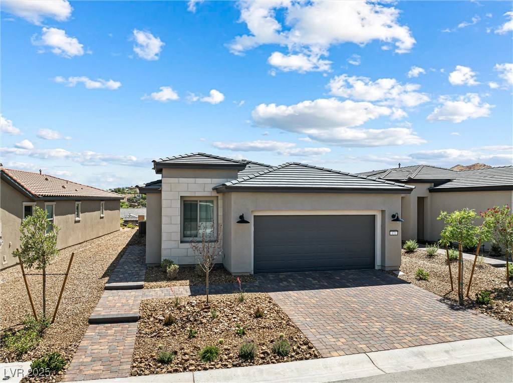 Henderson, NV 89011,171 Palm Fox CT