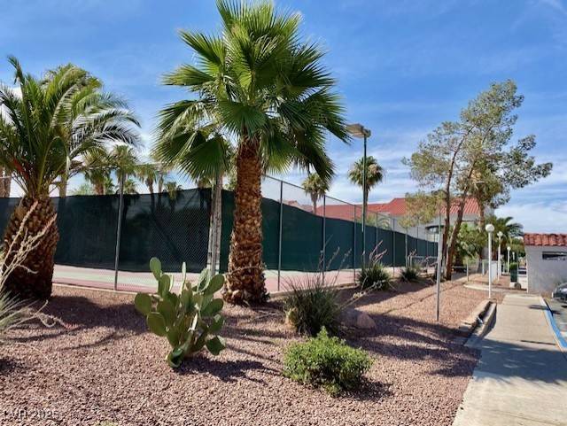 Las Vegas, NV 89121,2725 S Nellis BLVD #1158