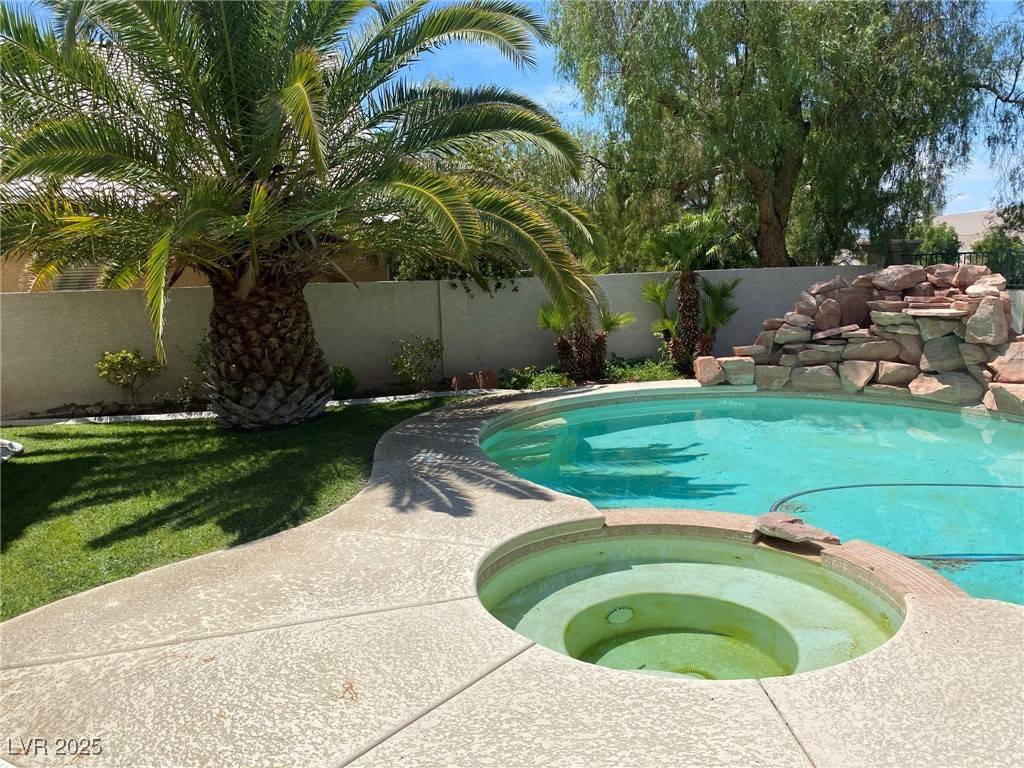 Henderson, NV 89052,436 Beardsley CIR