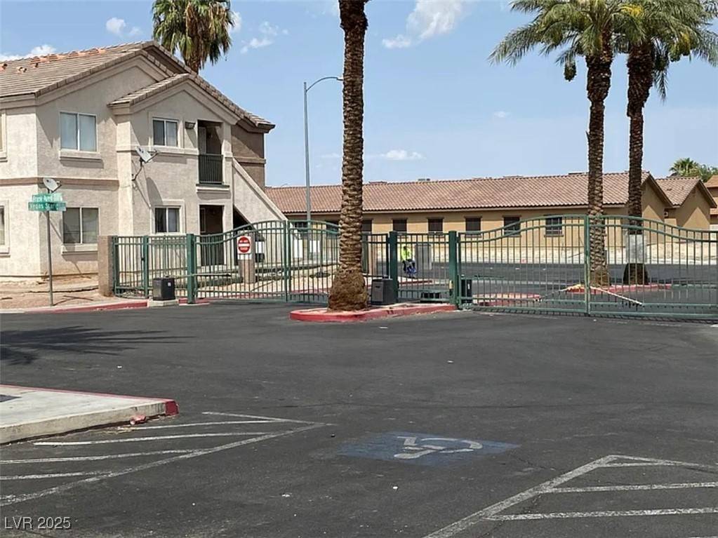 Las Vegas, NV 89110,1505 Frank Aved ST #101