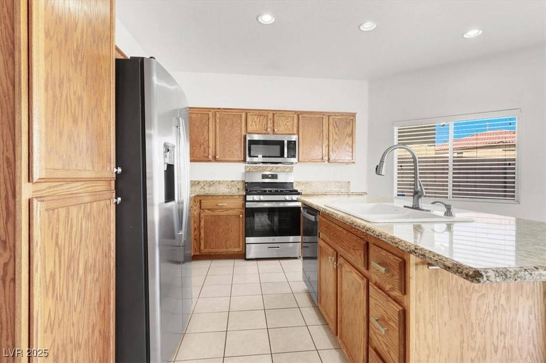 North Las Vegas, NV 89086,6536 CASAMAR ST