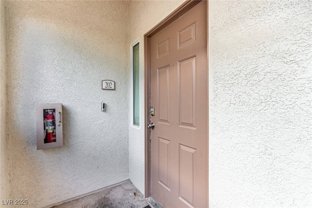 Las Vegas, NV 89129,3515 Cactus Shadow ST #202