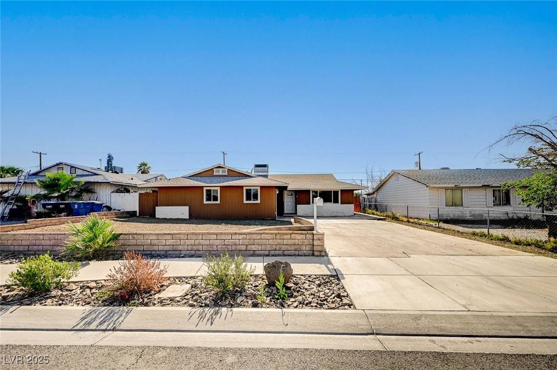 Henderson, NV 89015,929 Center ST