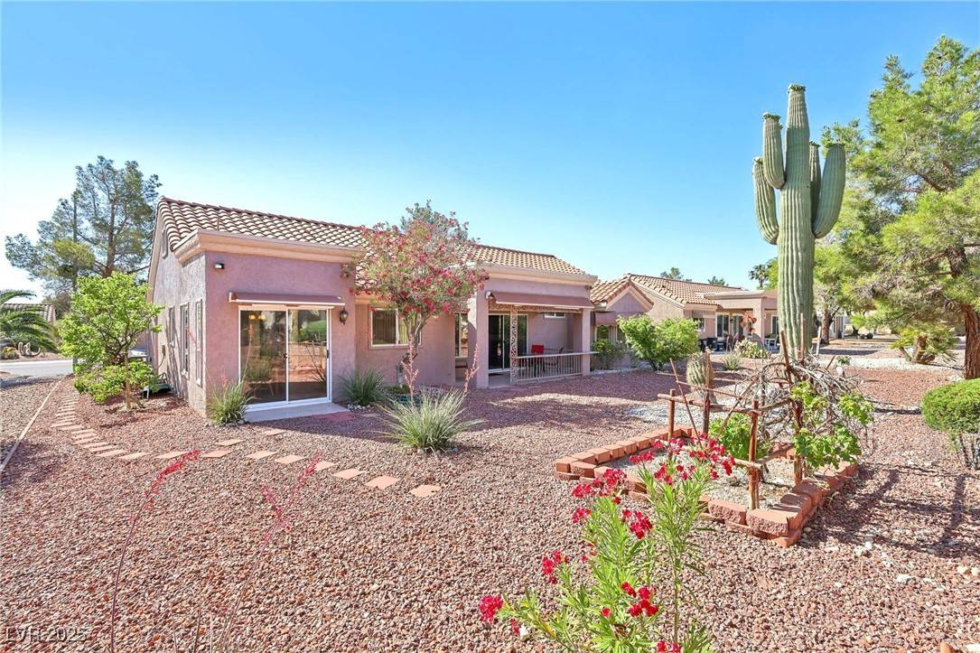 Las Vegas, NV 89134,3013 Sungold DR