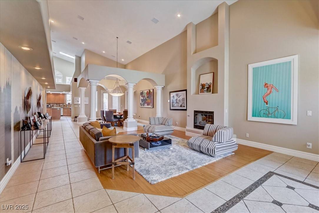 Las Vegas, NV 89107,2500 Wimbledon DR