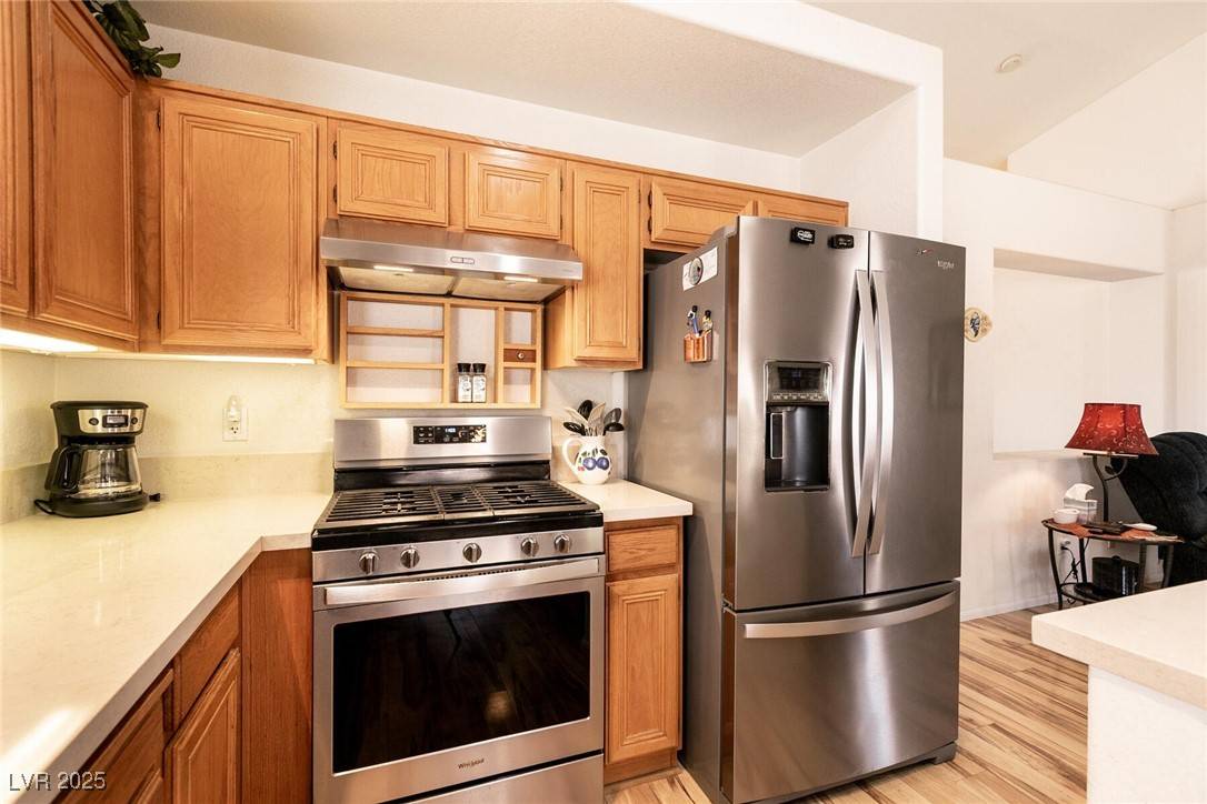 Henderson, NV 89002,945 Stetson DR