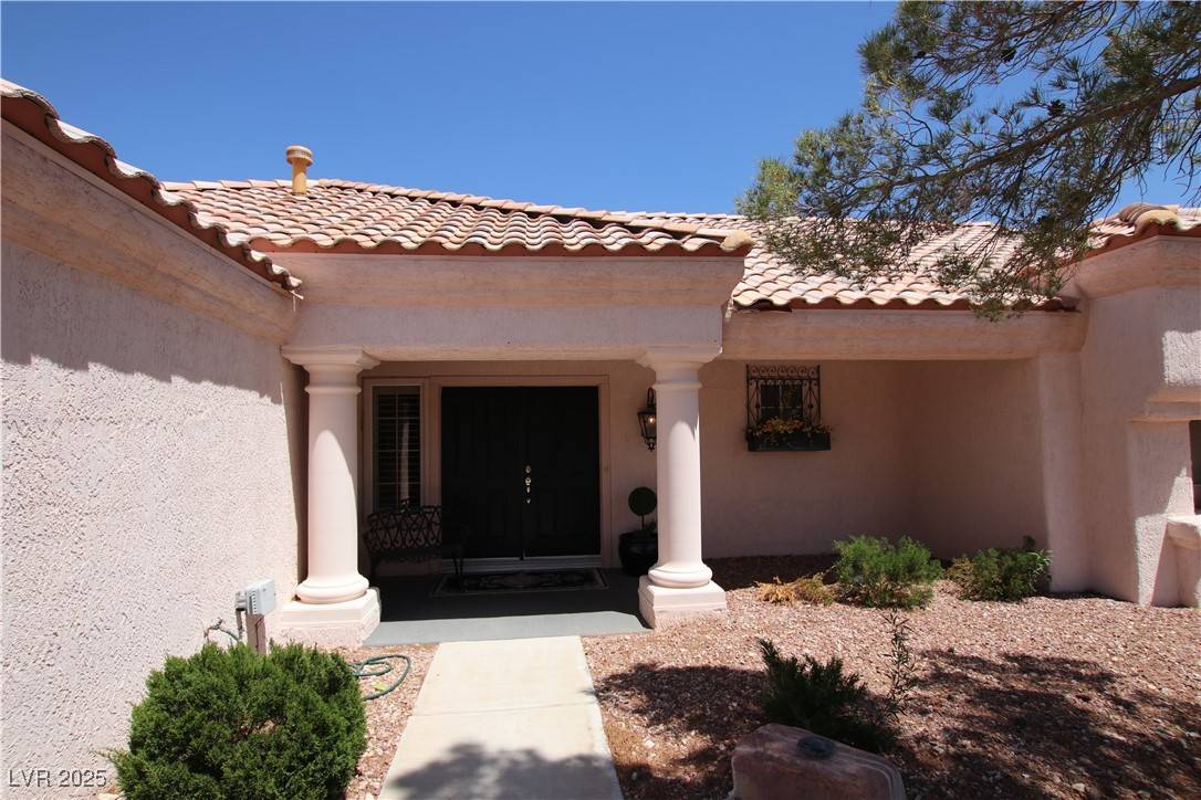 Las Vegas, NV 89134,2820 Bluff Point DR