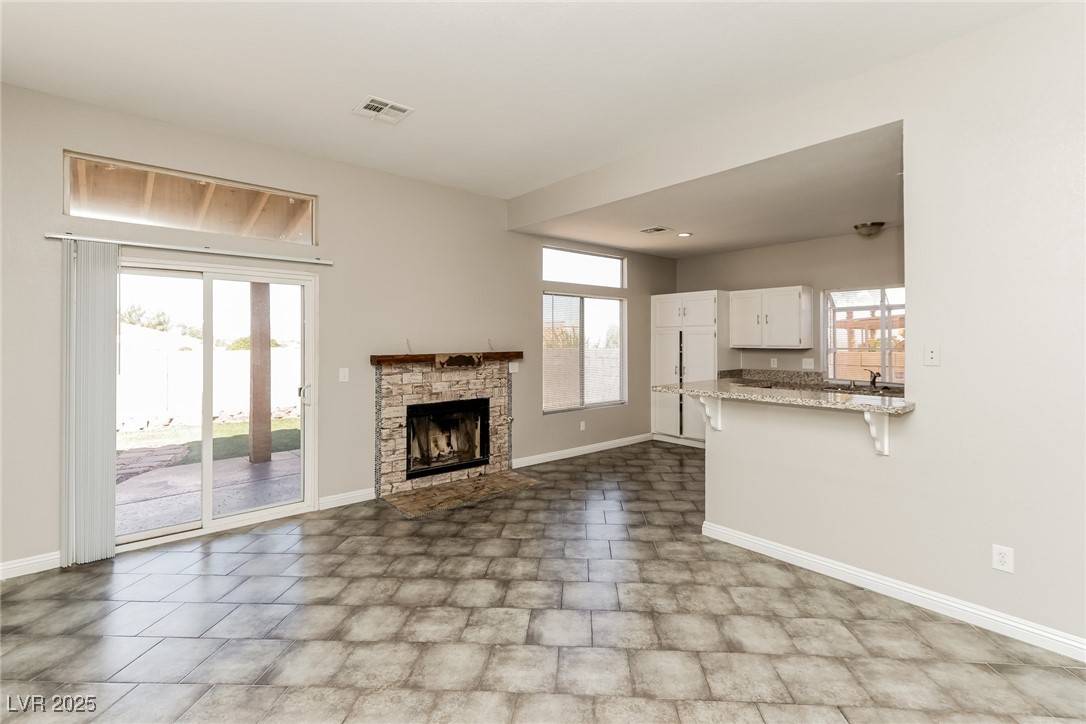 Henderson, NV 89015,472 Tiger Lily WAY