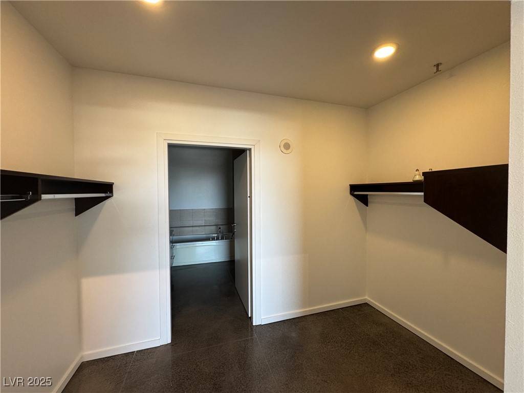 Las Vegas, NV 89101,900 Las Vegas BLVD #1003