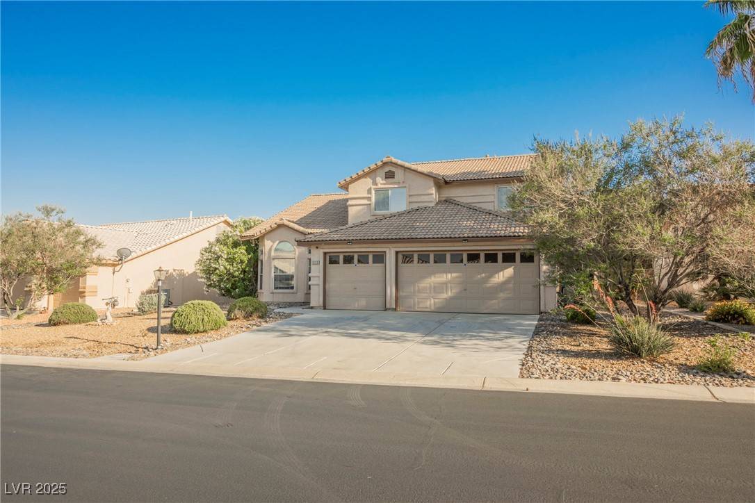 Las Vegas, NV 89130,5133 Burr Oak DR