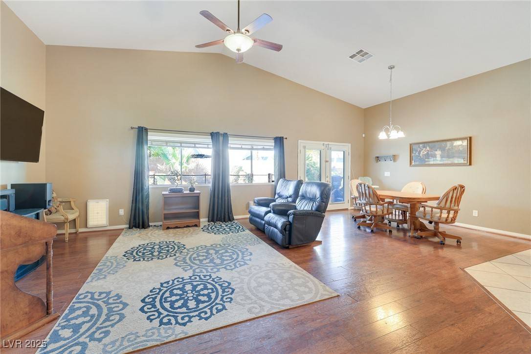 North Las Vegas, NV 89084,6712 Tattler DR