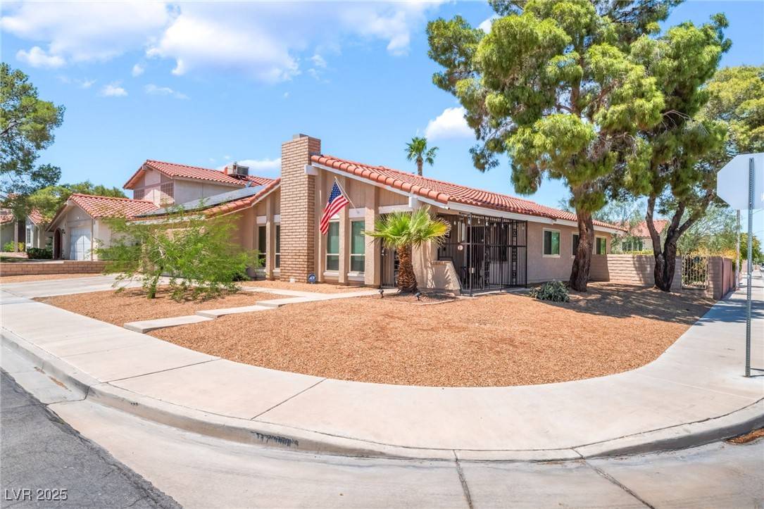 Las Vegas, NV 89117,8700 Isola DR
