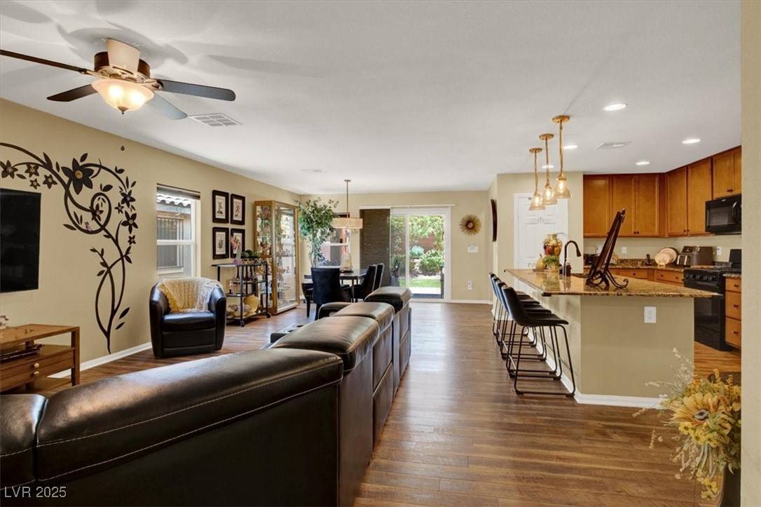 Las Vegas, NV 89178,759 Star Apple LN