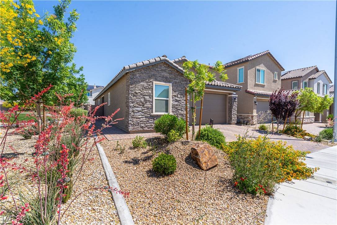 North Las Vegas, NV 89084,4376 Latitude Valley CT