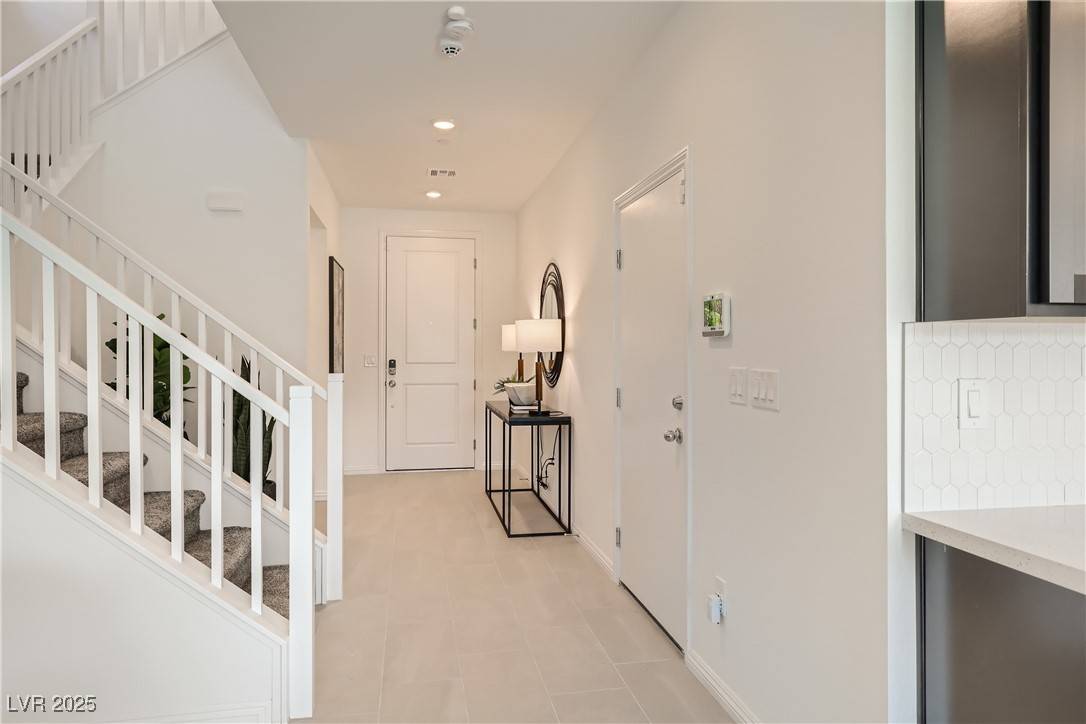 Las Vegas, NV 89143,9588 Archer Peak CT