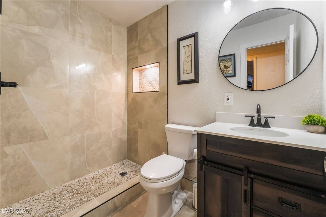 Las Vegas, NV 89107,6608 Burgundy WAY