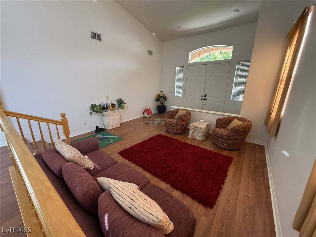 Las Vegas, NV 89110,6351 Davidson CT