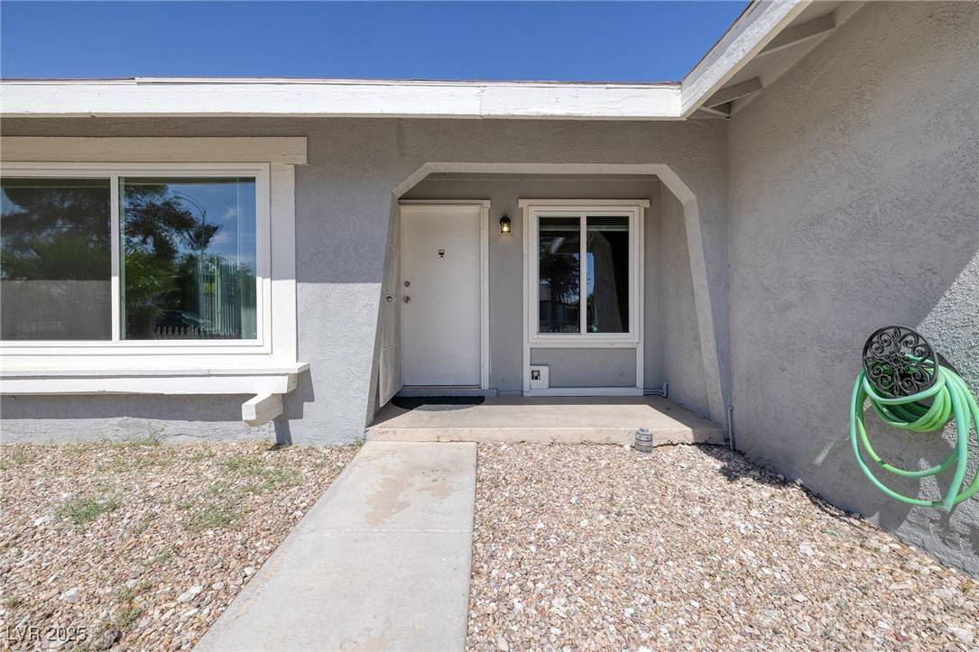 Las Vegas, NV 89119,5535 Oxbow ST