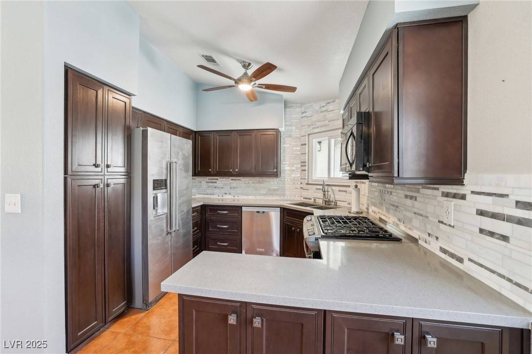 Henderson, NV 89014,371 Legacy DR