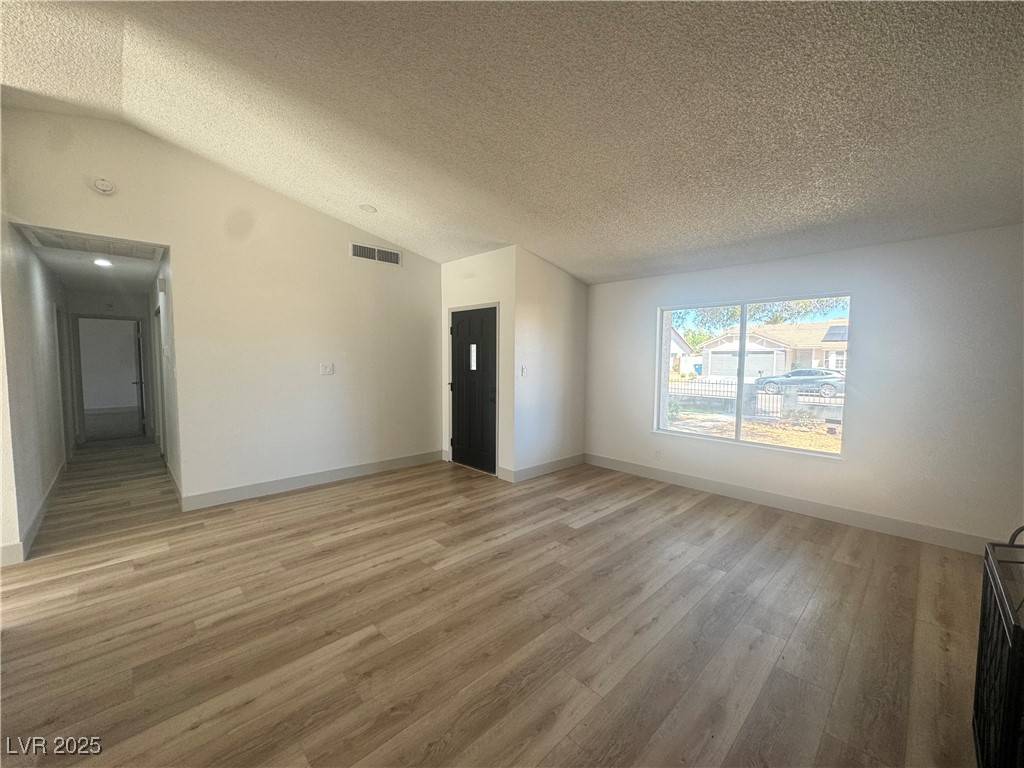 Las Vegas, NV 89108,3920 Aspencrest DR