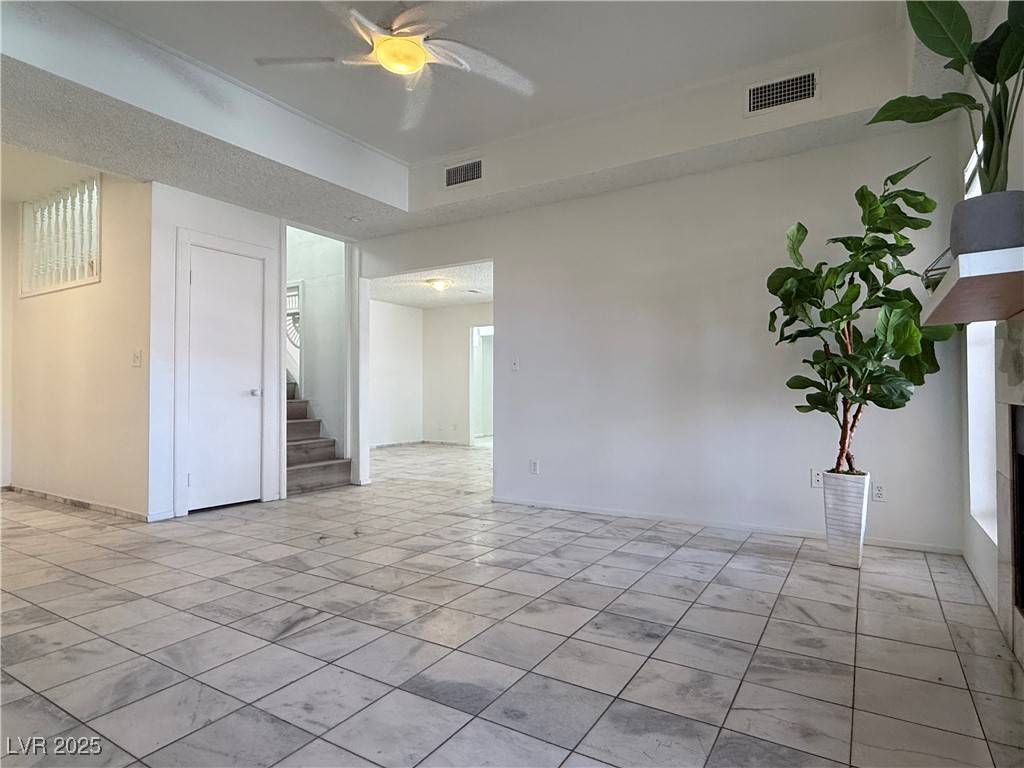 Las Vegas, NV 89110,5600 Grossmont AVE