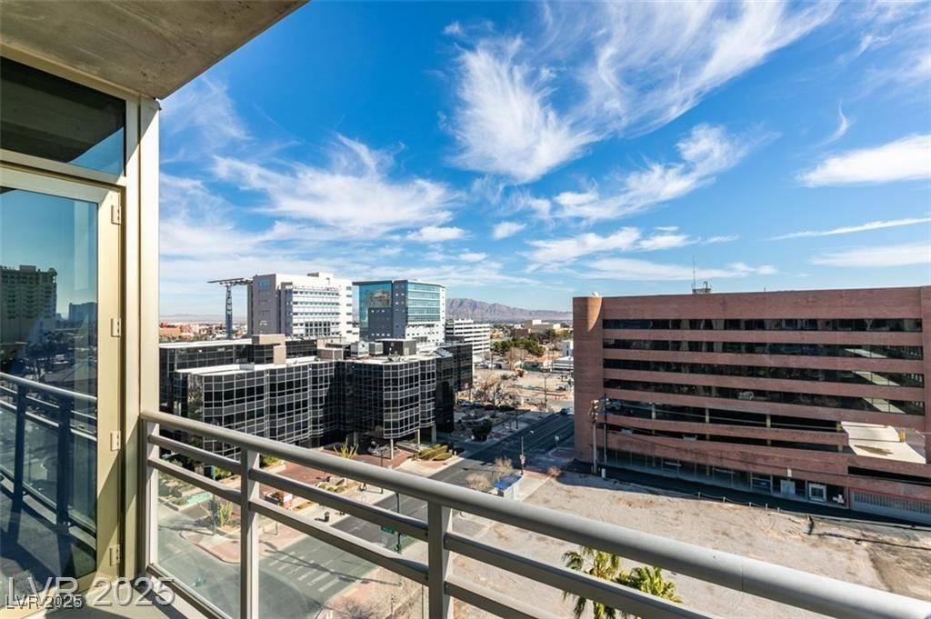Las Vegas, NV 89101,353 E Bonneville AVE #816