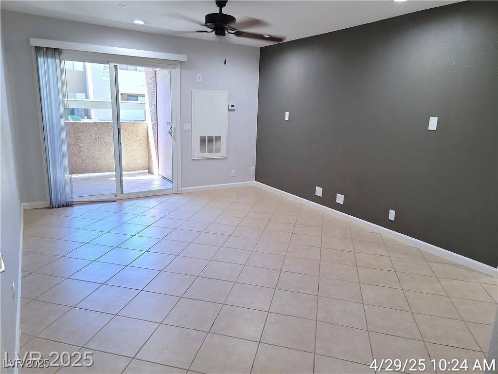 Las Vegas, NV 89128,3151 Soaring Gulls DR #1035