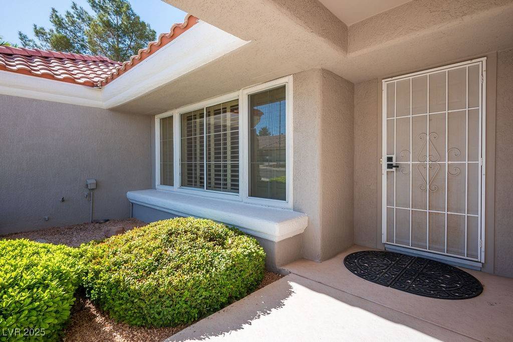Las Vegas, NV 89134,9524 Quail Ridge DR