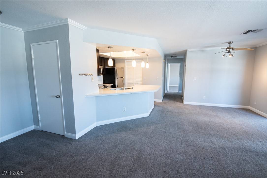 Las Vegas, NV 89117,8600 W Charleston BLVD #2068