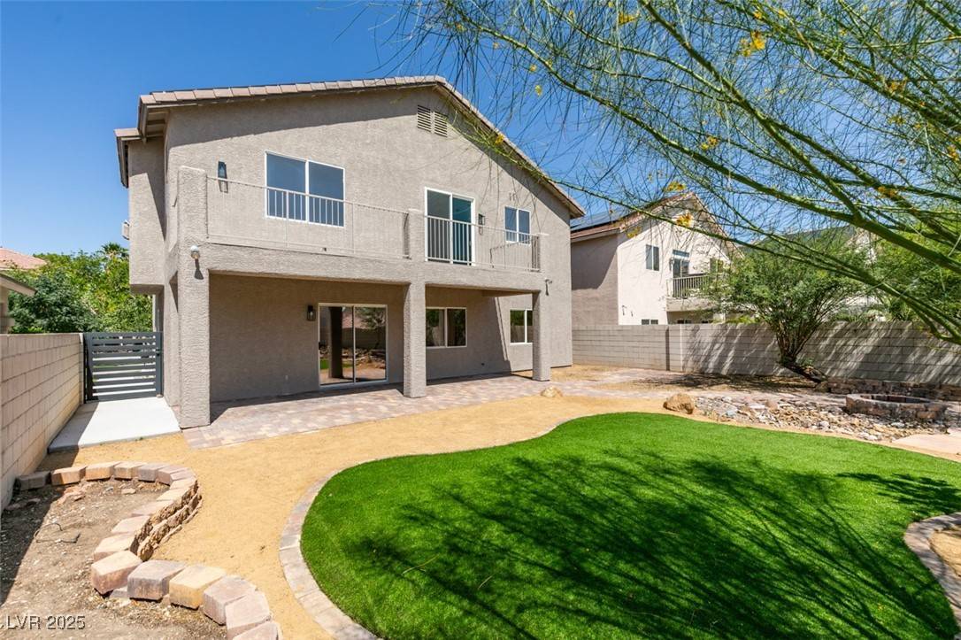 Las Vegas, NV 89143,8108 Artistic Heights CT