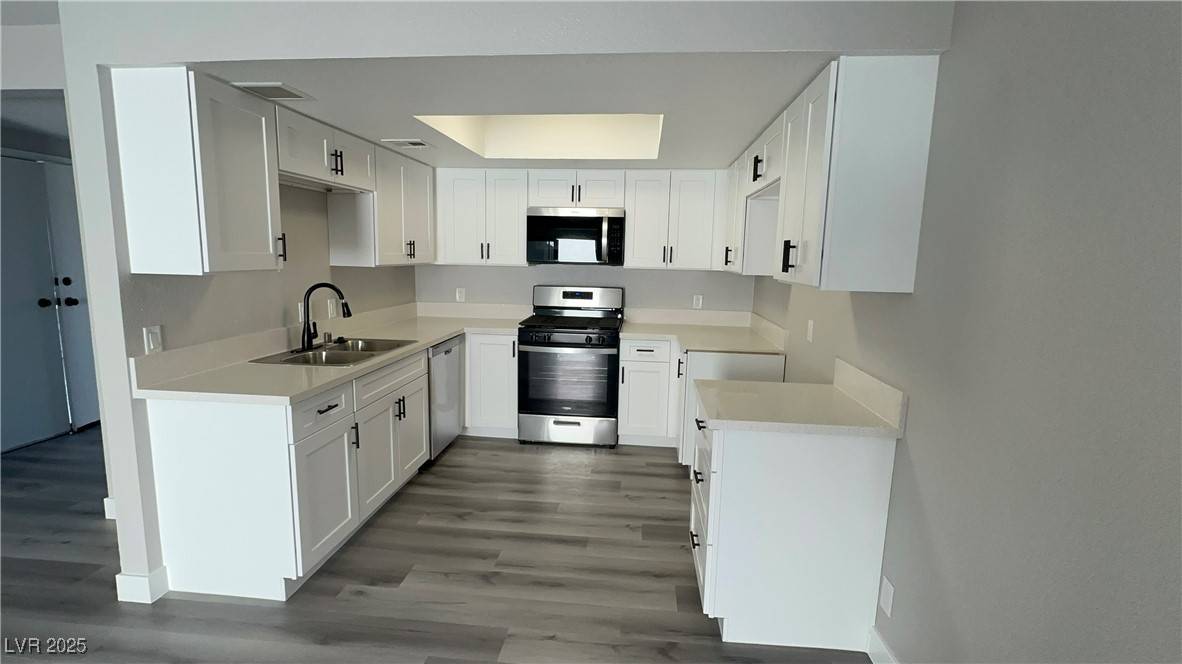 Las Vegas, NV 89107,5720 Goldmount AVE