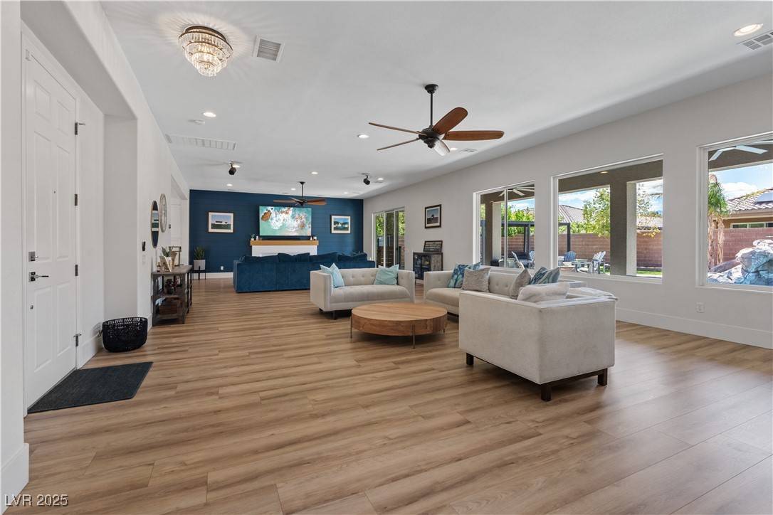 Las Vegas, NV 89131,7289 Sea Anchor CT