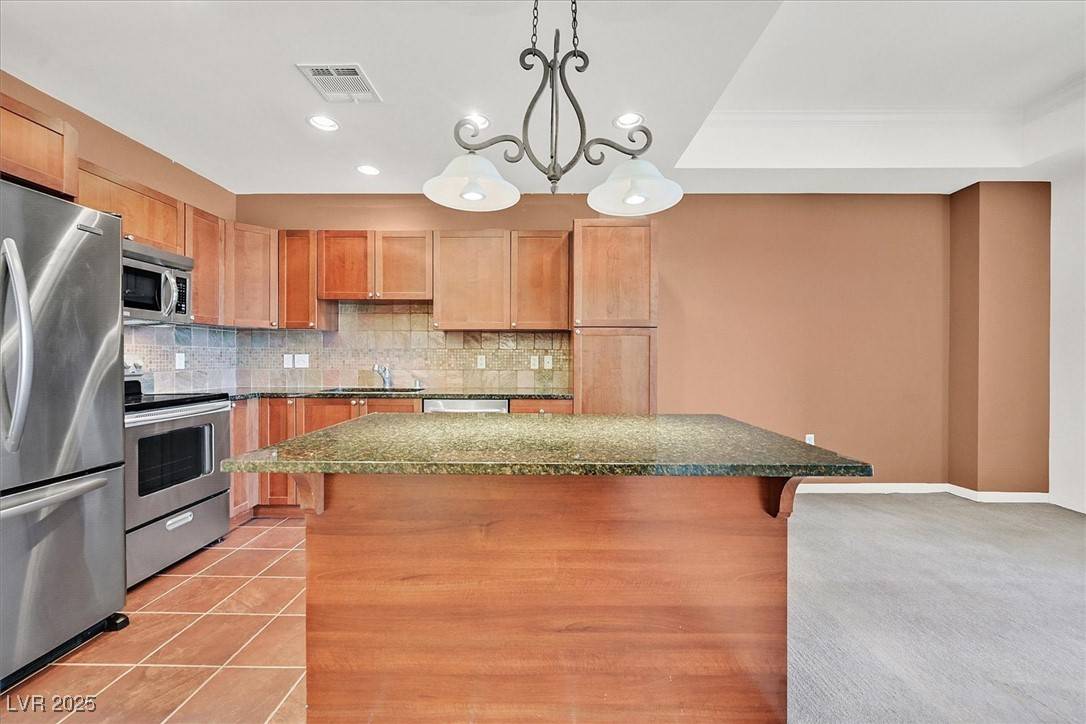 Las Vegas, NV 89123,2455 W Serene AVE #851