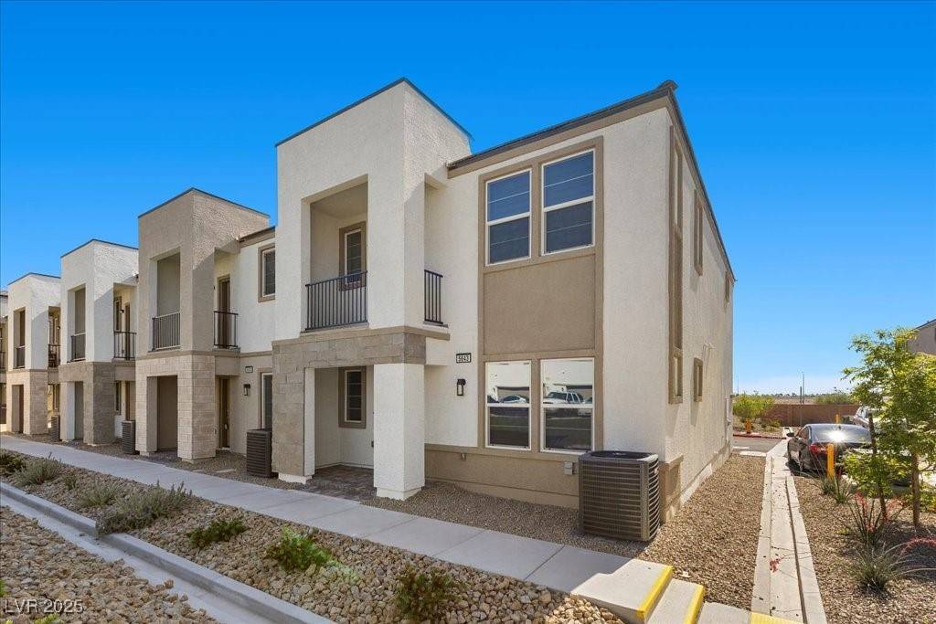 Las Vegas, NV 89148,5643 Beguiling Falls ST