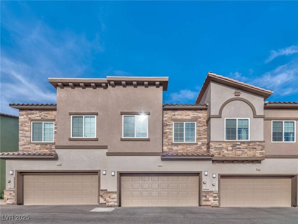 Las Vegas, NV 89166,6434 Spring Jog ST